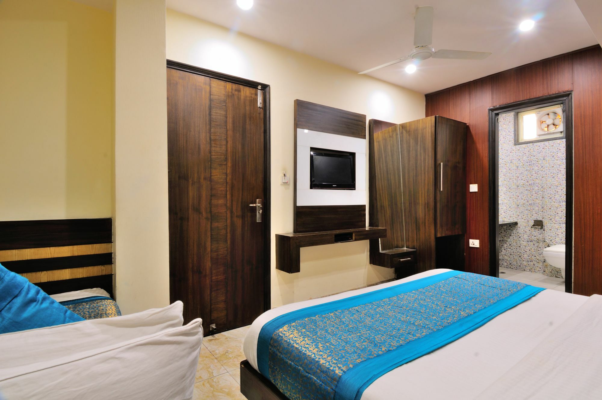 Hotel Gold Star Inn - Paharganj 뉴델리 외부 사진